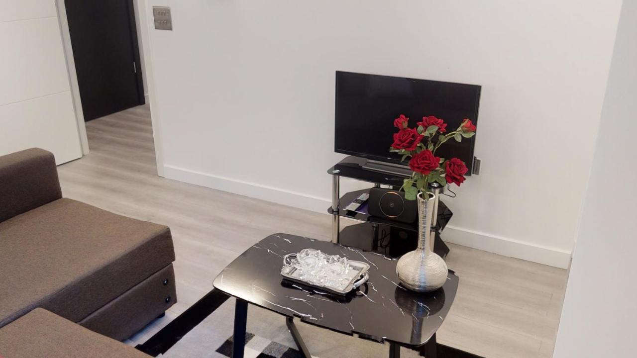 The Atrium Apartman Milton Keynes Kültér fotó